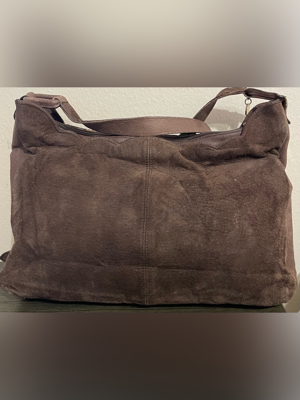 FENDI Women's Suede Shoulder Bag in Dark Brown - Picture 2 of 8
